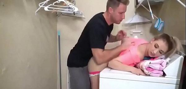  horny amateur girl friend gets fuck in the washroom